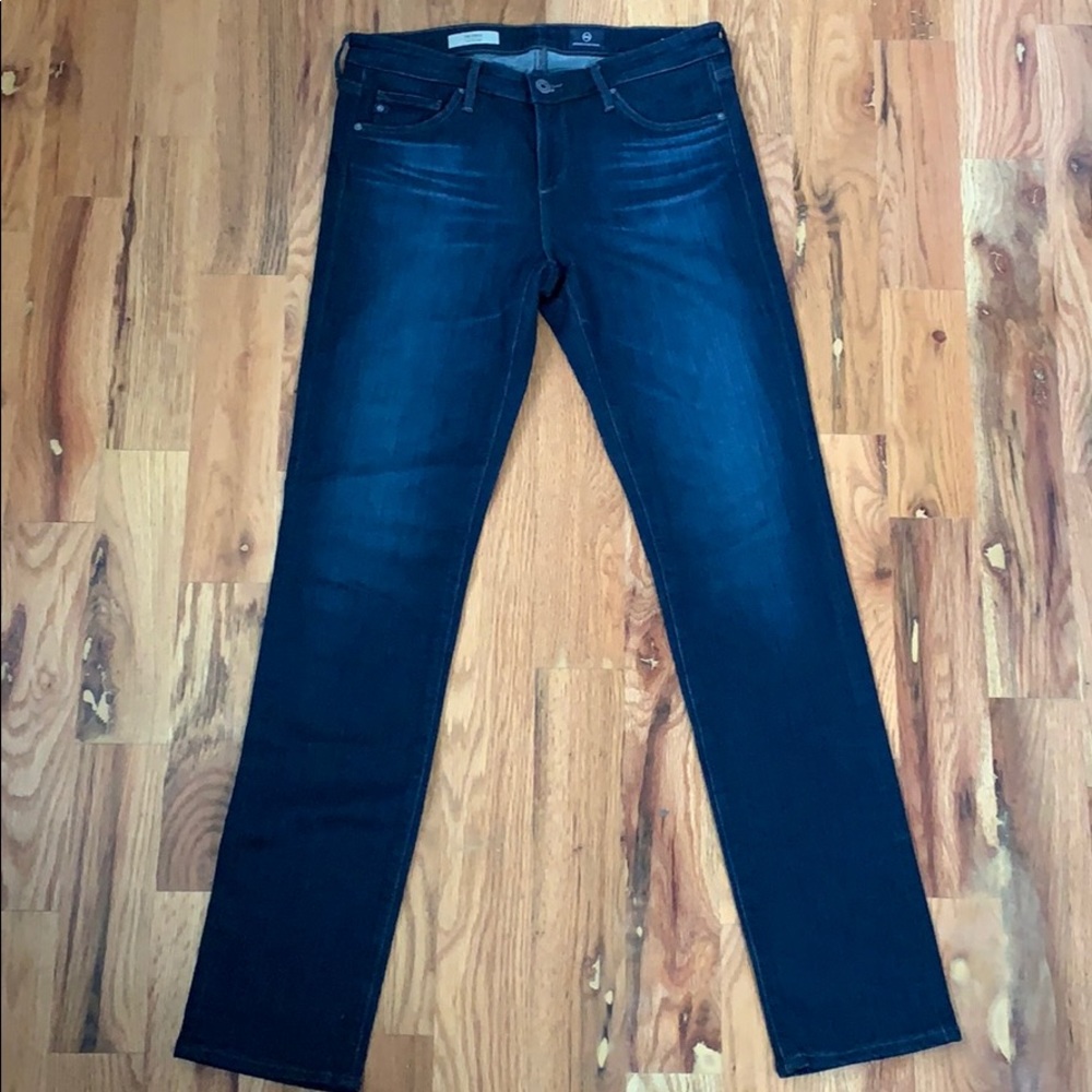Size 28R AG Jeans, The Stevie, slim straight